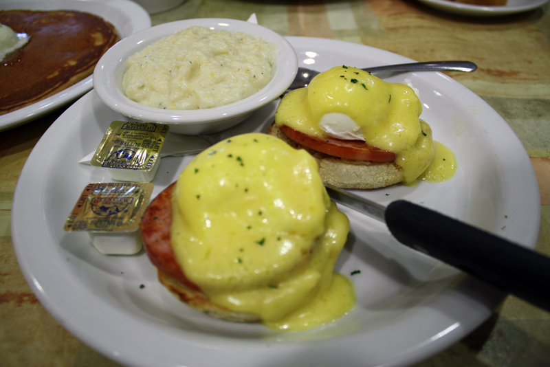 Eggs Benedict | Sunny Street Cafe | Arena District